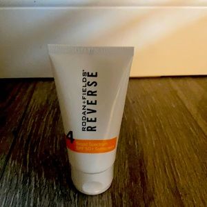 rodan & fields reverse broad spectrum SPF 50+
